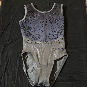 QUATRO. Girls' Metallic Gray and Black Gymnastics Leotard